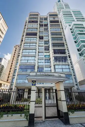 Edifício Embaixador · Apartamento 801