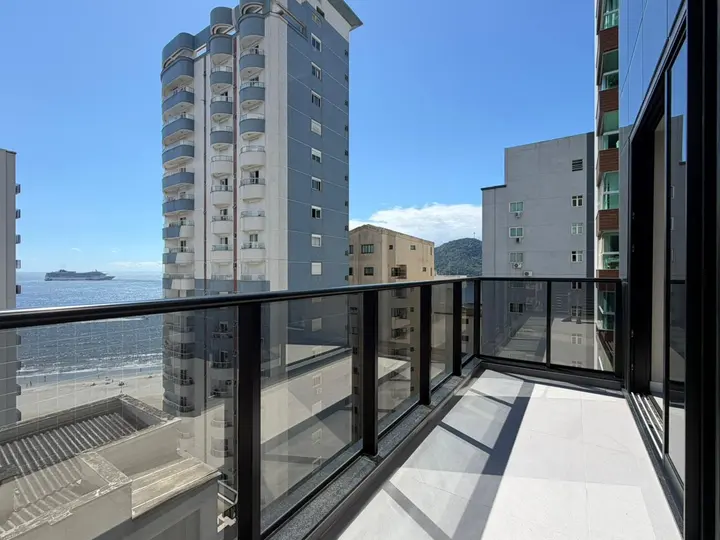 Zenith Tower - 1601 · QUADRA MAR - SEMI MOBILIADO