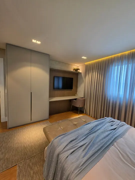 Falcon Tower · Apartamento 4001