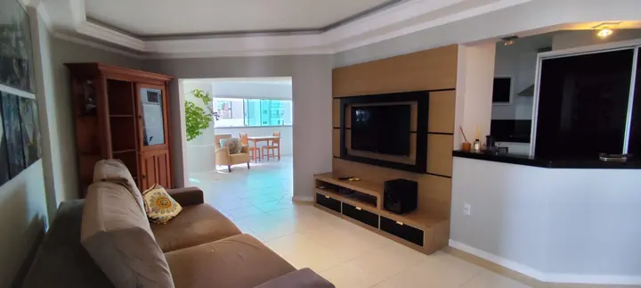 Apartamento 3 dormitórios, 2 suítes · Rua 3150, Centro