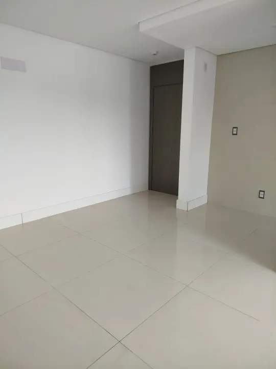 Contorno Sul · Apartamento 906